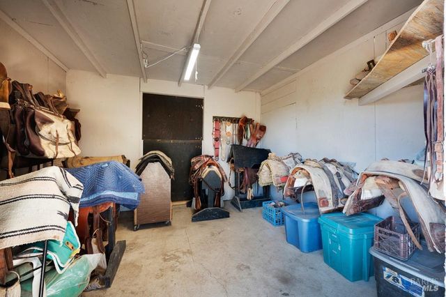 23180 Maffei Rd, Sonoma, CA 95476