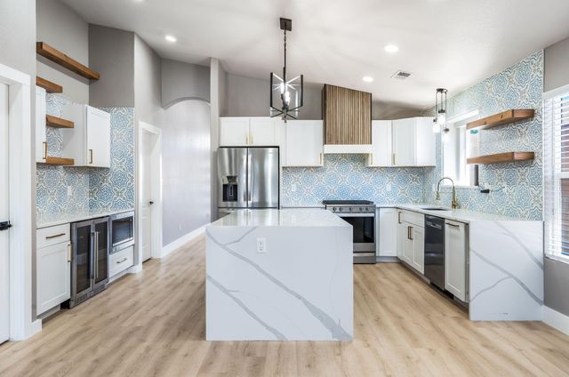 10032 Calle Bella NW, Albuquerque, NM 87114