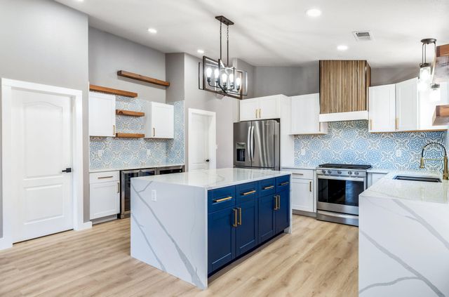 10032 Calle Bella NW, Albuquerque, NM 87114