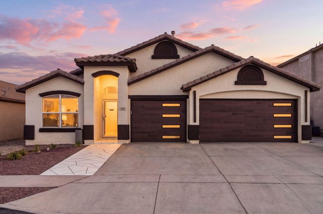 10032 Calle Bella NW, Albuquerque, NM 87114