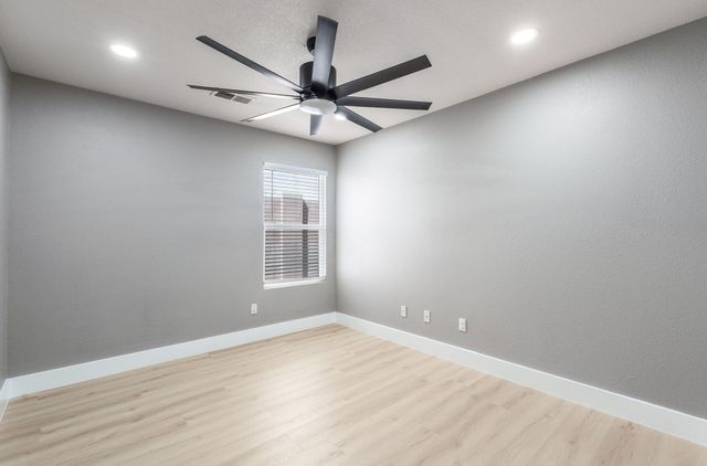 10032 Calle Bella NW, Albuquerque, NM 87114