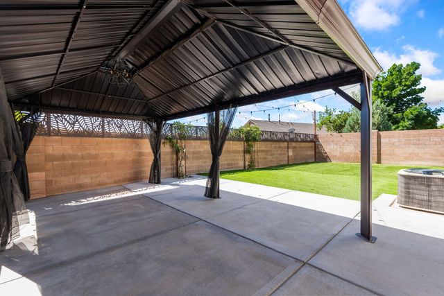 10032 Calle Bella NW, Albuquerque, NM 87114