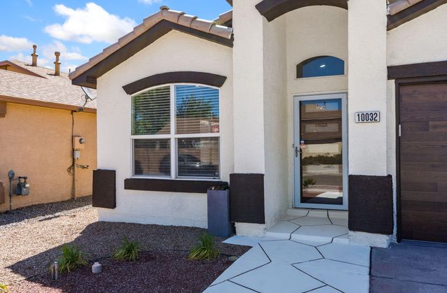 10032 Calle Bella NW, Albuquerque, NM 87114