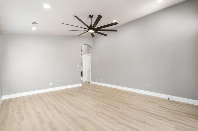 10032 Calle Bella NW, Albuquerque, NM 87114