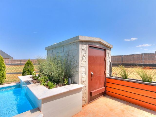 25311 Ethan Street, Cashion, OK 73016