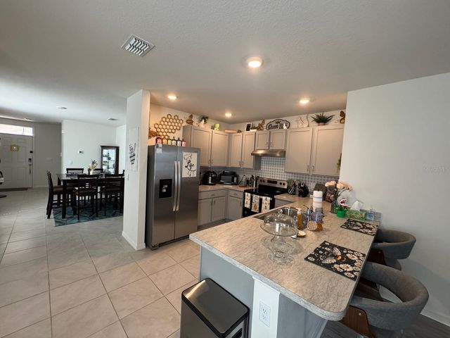 916 E AUGUST SKY DRIVE E, Deltona, FL 32738