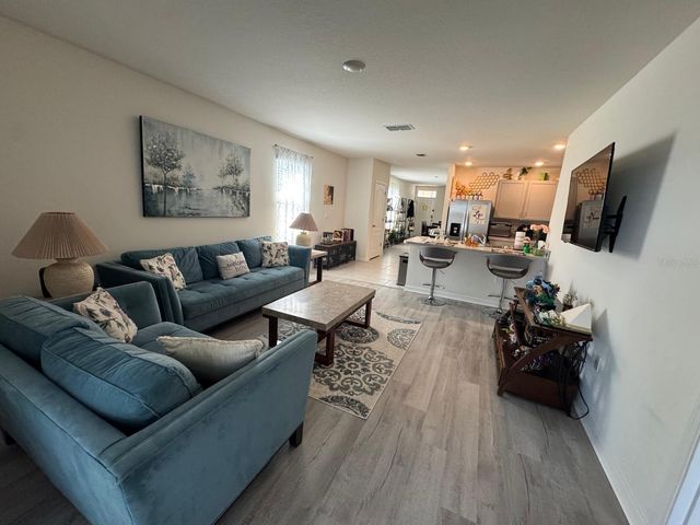 916 E AUGUST SKY DRIVE E, Deltona, FL 32738