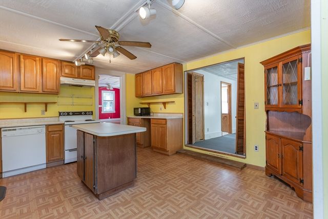 260 King Philip St, Raynham, MA 02767