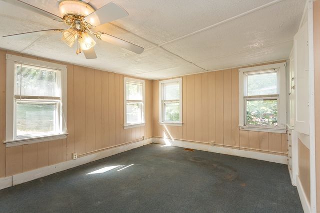 260 King Philip St, Raynham, MA 02767
