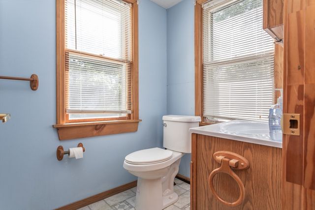 260 King Philip St, Raynham, MA 02767
