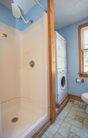 260 King Philip St, Raynham, MA 02767