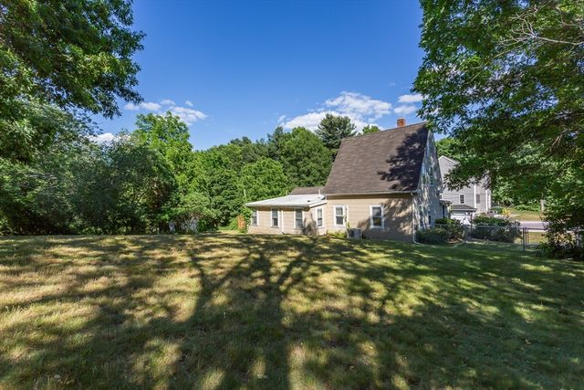 260 King Philip St, Raynham, MA 02767