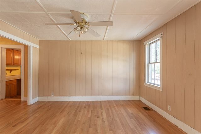 260 King Philip St, Raynham, MA 02767