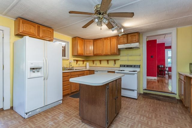 260 King Philip St, Raynham, MA 02767