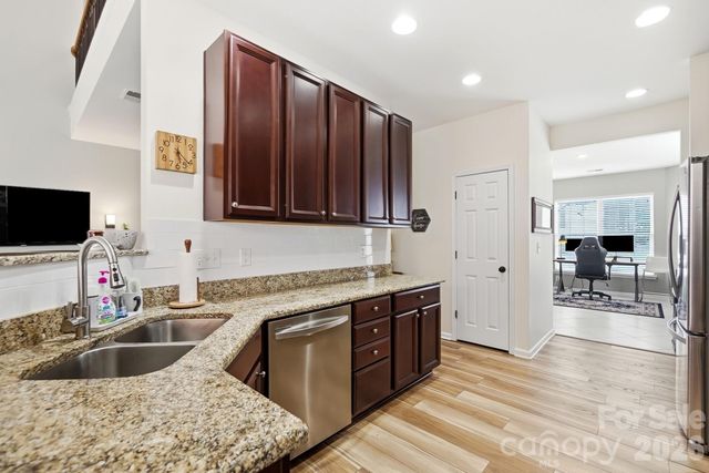 10933 Stone Trail Road, Charlotte, NC 28213