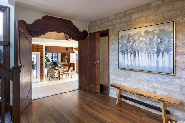 4240 Kaikoo Place, Honolulu, HI 96816