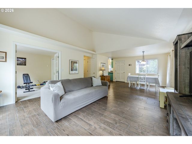 87760 SALTAIRE St, Florence, OR 97439