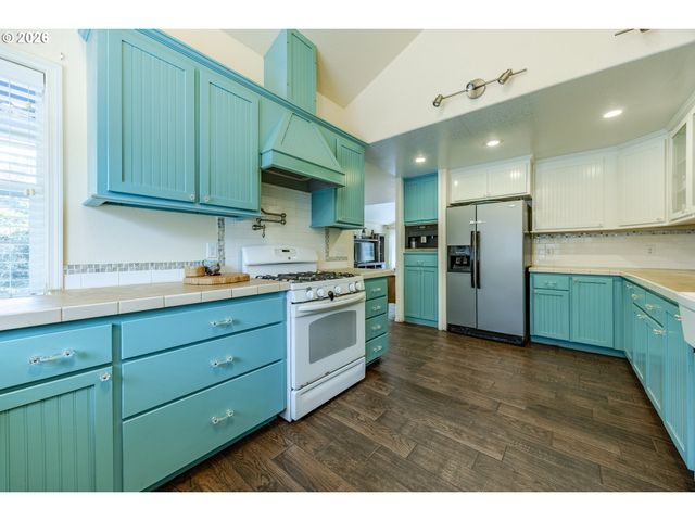 87760 SALTAIRE St, Florence, OR 97439