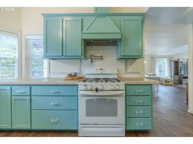 87760 SALTAIRE St, Florence, OR 97439