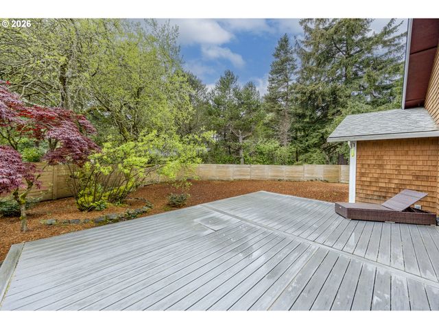 87760 SALTAIRE St, Florence, OR 97439