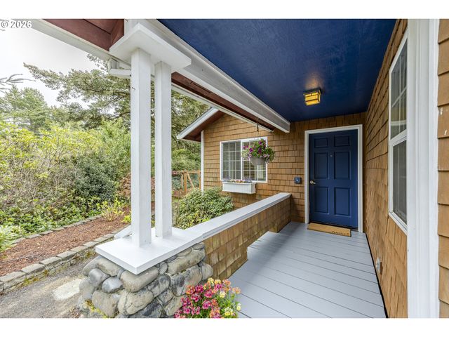 87760 SALTAIRE St, Florence, OR 97439