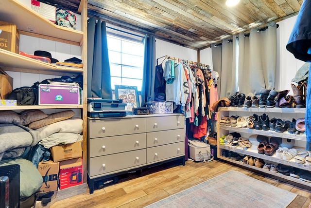 125 Valencia Dr, Kerrville, TX 78028