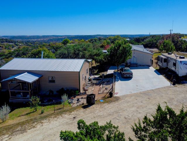 125 Valencia Dr, Kerrville, TX 78028