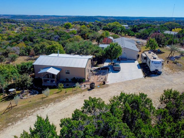 125 Valencia Dr, Kerrville, TX 78028