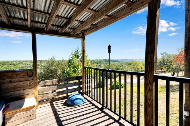 125 Valencia Dr, Kerrville, TX 78028