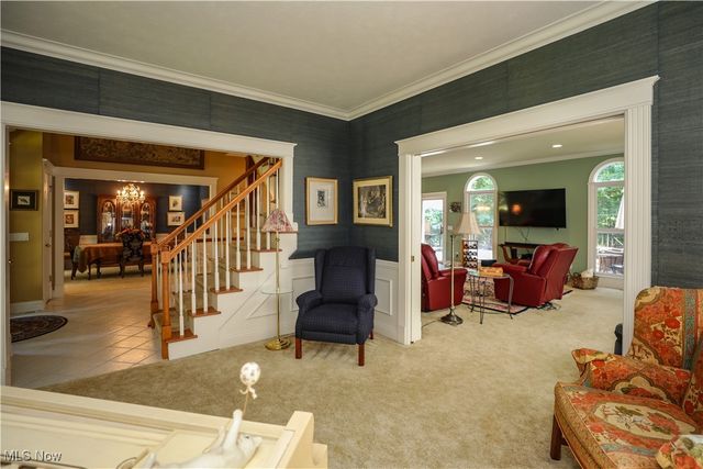 831 Meadowbrook Drive, Aurora, OH 44202