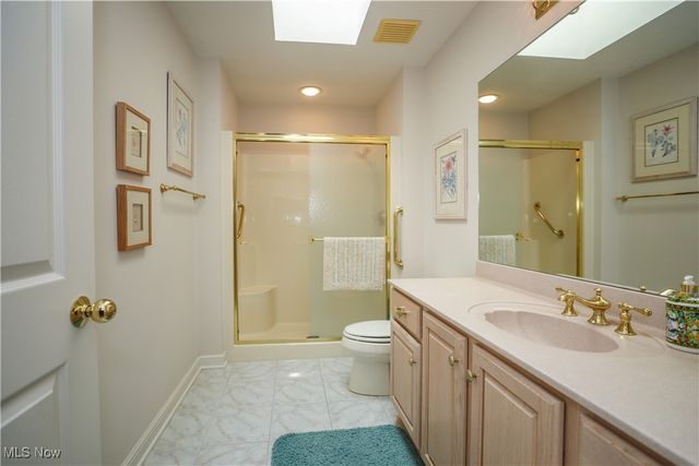 831 Meadowbrook Drive, Aurora, OH 44202