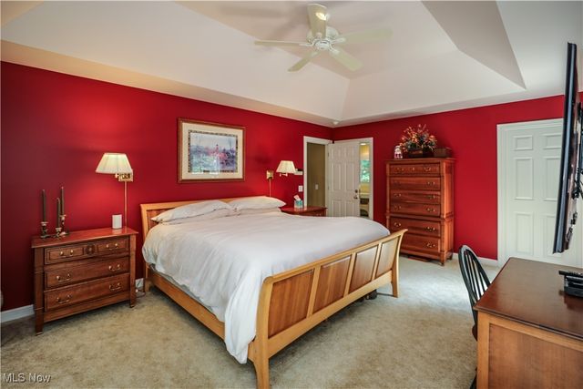 831 Meadowbrook Drive, Aurora, OH 44202