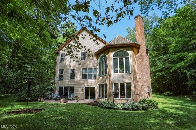 831 Meadowbrook Drive, Aurora, OH 44202