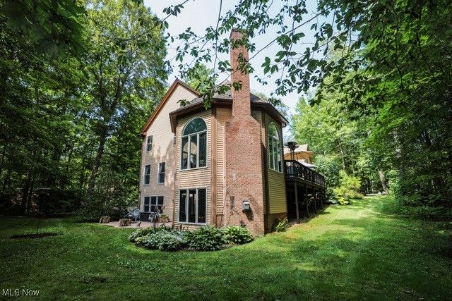 831 Meadowbrook Drive, Aurora, OH 44202