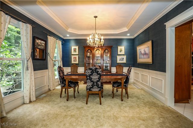 831 Meadowbrook Drive, Aurora, OH 44202