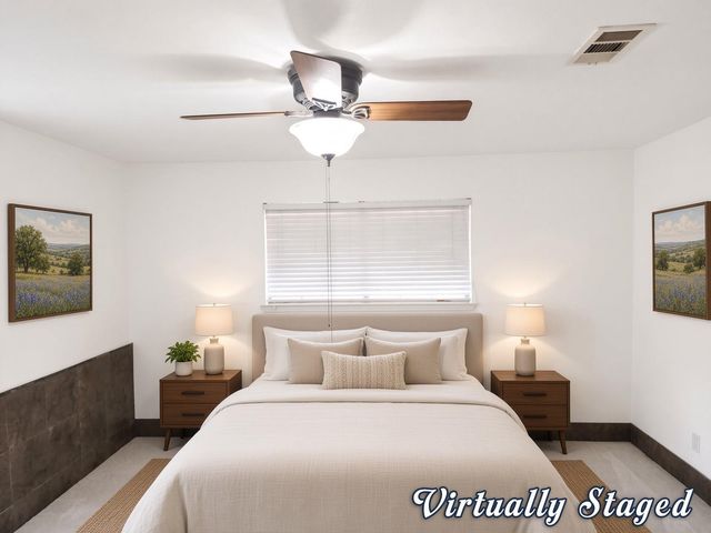15 Las Flores DR, Wimberley, TX 78676