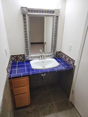 15 Las Flores DR, Wimberley, TX 78676
