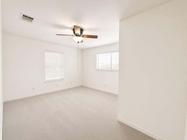 15 Las Flores DR, Wimberley, TX 78676