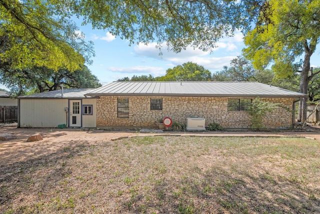 15 Las Flores DR, Wimberley, TX 78676