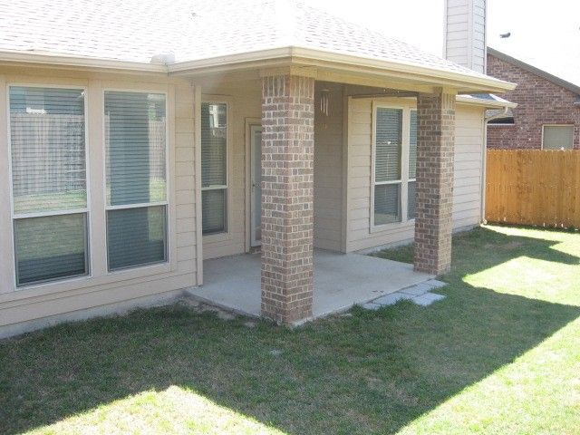 11045 Erinmoor Trail, Fort Worth, TX 76052