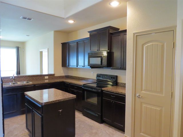 11045 Erinmoor Trail, Fort Worth, TX 76052