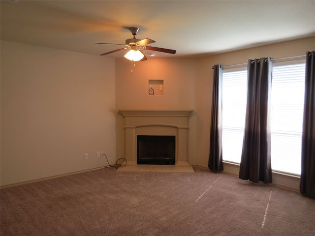 11045 Erinmoor Trail, Fort Worth, TX 76052