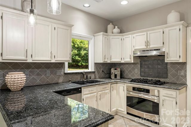10701 Spring Camp Way, Charlotte, NC 28277