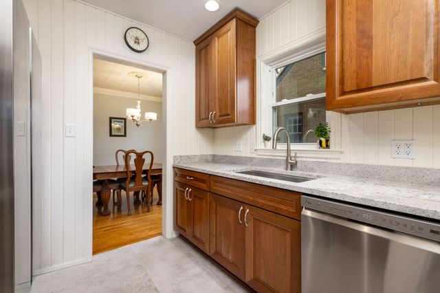 4011 Fagen Drive, Des Moines, IA 50310