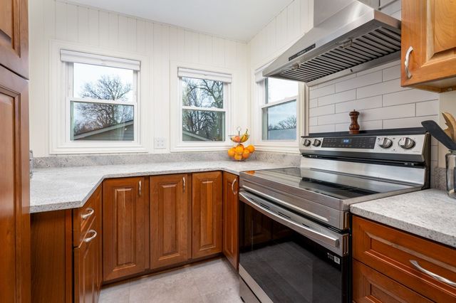 4011 Fagen Drive, Des Moines, IA 50310