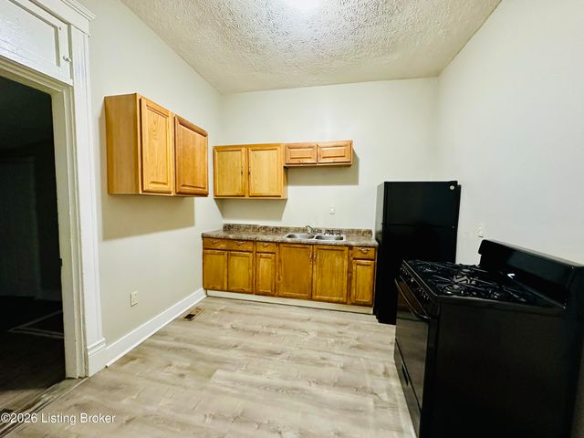 409 N 20th St, Louisville, KY 40203