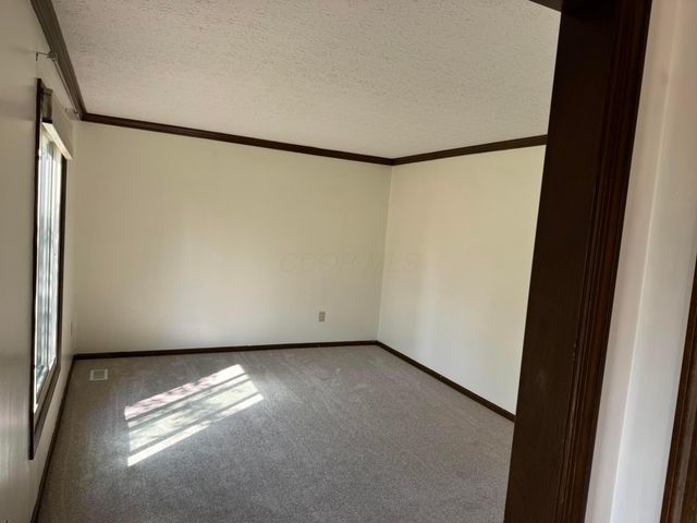 2128 Stowbridge Road, Dublin, OH 43016