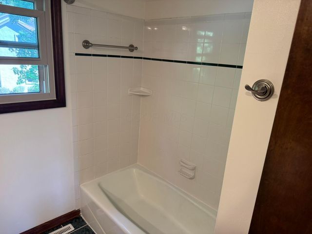 2128 Stowbridge Road, Dublin, OH 43016