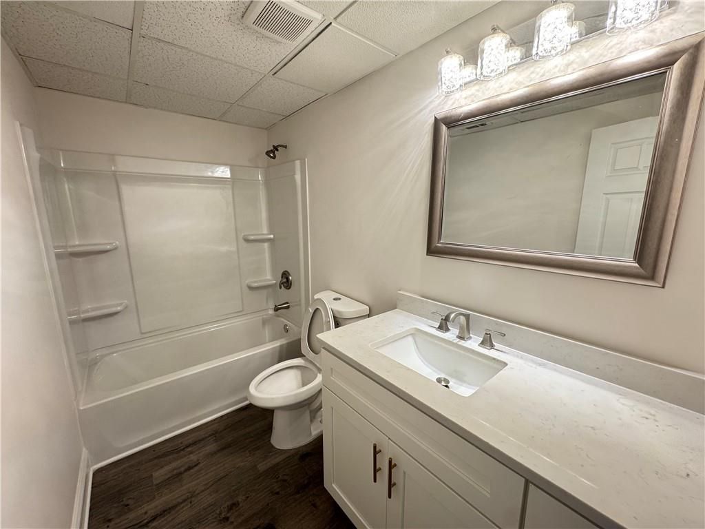 Image 24 of property listing at 9240 Prestwick Club Drive, Duluth, GA 30097