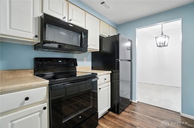 1016 Hidden Landing Trail F, Dayton, OH 45449